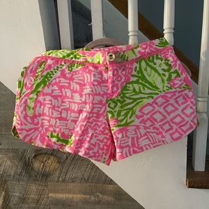 Lilly Pulitzer EEUC size 4 Adie shorts **